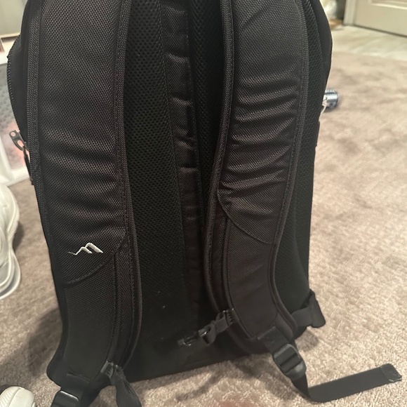 Brenthaven Backpack - Barely Used - Picture 6 of 7